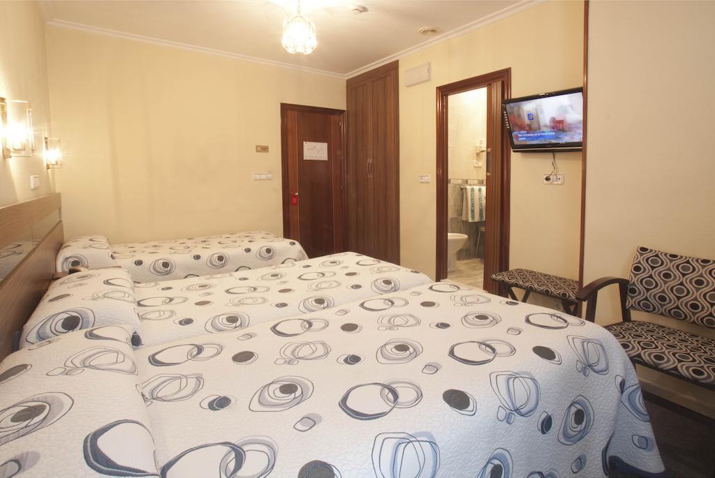 Hotel Castilla Gijón Buitenkant foto